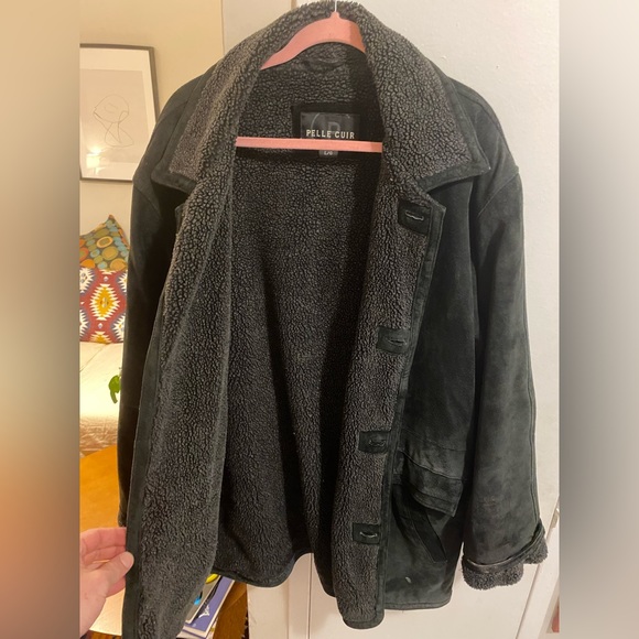 Men’s Leather Coat - Picture 2 of 2